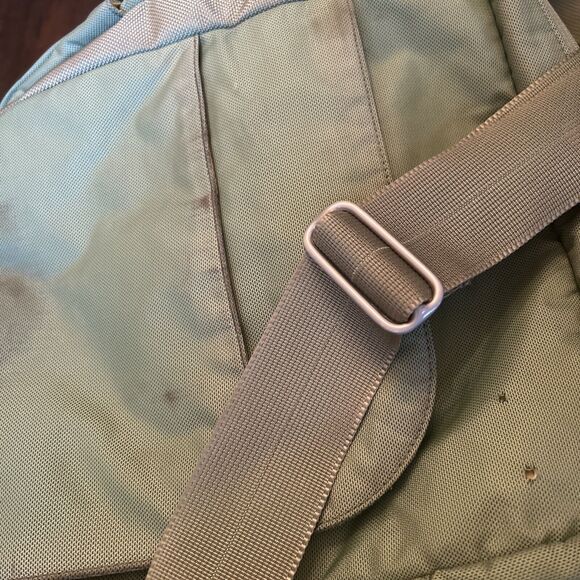 TUMI T-Tech Crossbody Messenger Bag Satchel Carry Green 5120 Preowned Has Wear - Picture 12 of 12